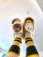 Load image into Gallery viewer, Smiley Slippers
