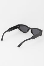 Load image into Gallery viewer, Nicole Sunnies
