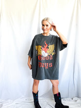 Load image into Gallery viewer, SCREACHING EAGLE TEE
