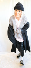 Load image into Gallery viewer, Liz Chunky Cardi
