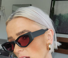 Load image into Gallery viewer, Nicole Sunnies
