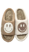 Load image into Gallery viewer, Smiley Slippers
