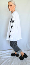 Load image into Gallery viewer, Ying Yang Longsleeve
