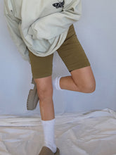 Load image into Gallery viewer, Ribbed Biker Shorties
